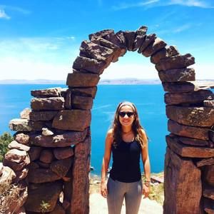 Meet your Posher, Alejandra